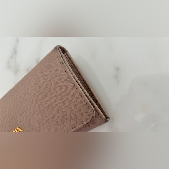 Prada Wallet - Picture 7 of 7